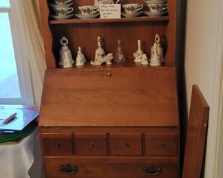 Ethan Allen secretary