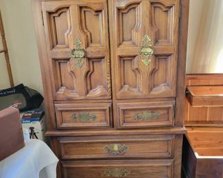 Link-Taylor wardrobe 