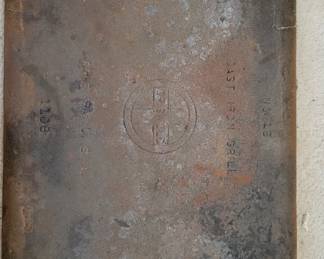 Griswold griddle No. 1108