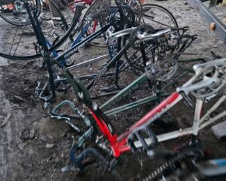 Tons of good name bikes trek , gt , specialized , Cannondale etc.