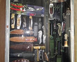 3 cases full of knifes