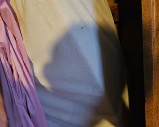 Like new queen mattress 