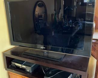 Samsung flatscreen TV