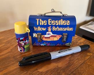 Hallmark ornament - Beatles Yellow Submarine lunchbox