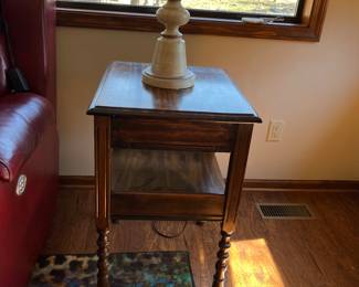 Small side table with pull out tray
18” wide, 21” deep, 29” tall