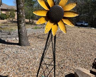 Metal sunflower