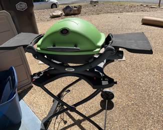 Weber propane grill
Available for presale 