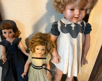 COLLECTIBLE DOLLS