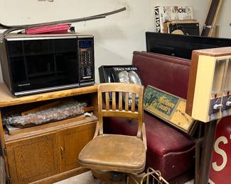 DESK CHAIR, VINTAGE DINER BANQUET SEATING, CANDY MACHINE, MICROWAVE AND STAND