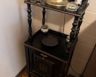 UNIQUE COAL SCUTTLE