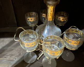 VINTAGE DECANTER WITH GLASSES AND CARRIER - CULVER VALENCIA