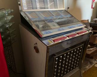 JUKE BOX