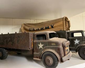 VINTAGE TRUCKS