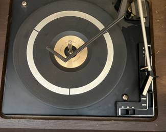 VINTAGE CONSOLE STEREO