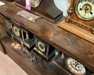 CLOCKS - TERRIFIC VARIETY