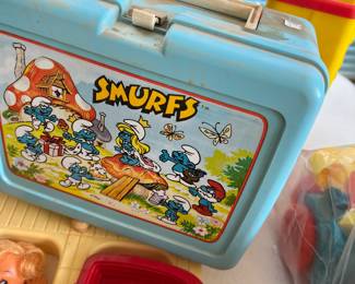 VINTAGE SMURF LUNCH BOX