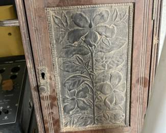 VINTAGE SMOKER'S CABINET