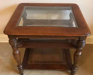 Nice Table With Glas Plate