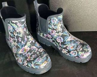 Brandnew Garden Boots