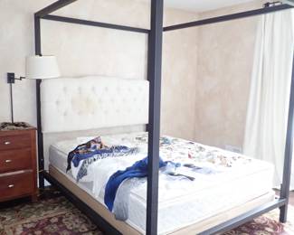 QUEEN SIZE CANOPY BED & MATRESS