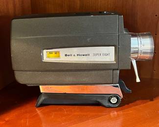Vintage Bell & Howell Super Eight KA-II Movie Camera with Optronic Eye,Perpetua Drive, Autoload. Fold out handle