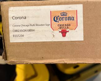 New in box Corona / Chicago Bulls wood backboard sign