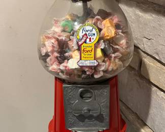 PRESALE AVAILABLE! Ford vintage style Gum/Candy Machine – 36h on cast iron base