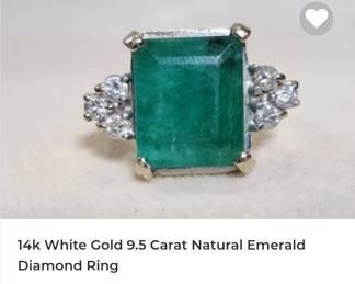 14k white gold 9.5 carat emerald diamond ring