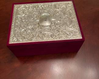 TRINKET BOX
