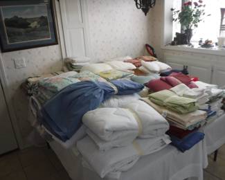 Vintage Quilts -Bedding -  Draperies' 