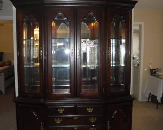 Very Nice Illuminated China Cabinet 
