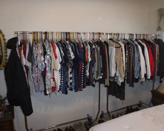 Ladies Clothing -Men's  Clothing 