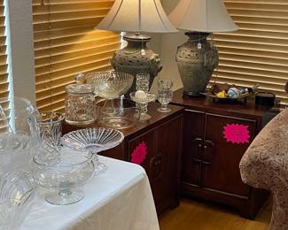 Lamps and side tables, loads of glassware