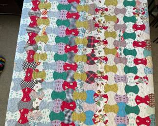 Vintage quilt, size 74" x 85"