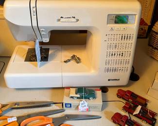 Kenmore Sewing Machine, sewing accessories
