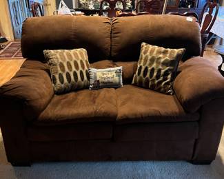Brown Townhouse Love seat