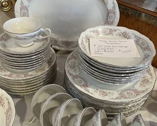 Style House China "Pompadour" 