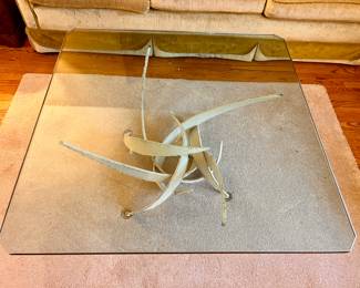 Mid Century Modern coffee table w/glass top and iron legs