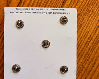 Chicago Bulls - Sears Brand Central pins
