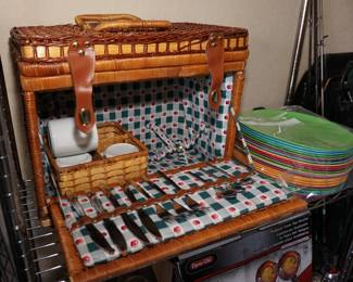 Picnic basket