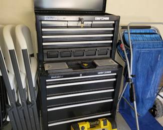 Tool chest