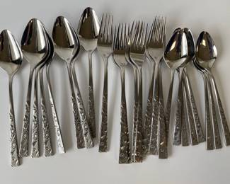 Lot 2720 1847 Rogers Bros Stainless Flatware  Forks Spoons