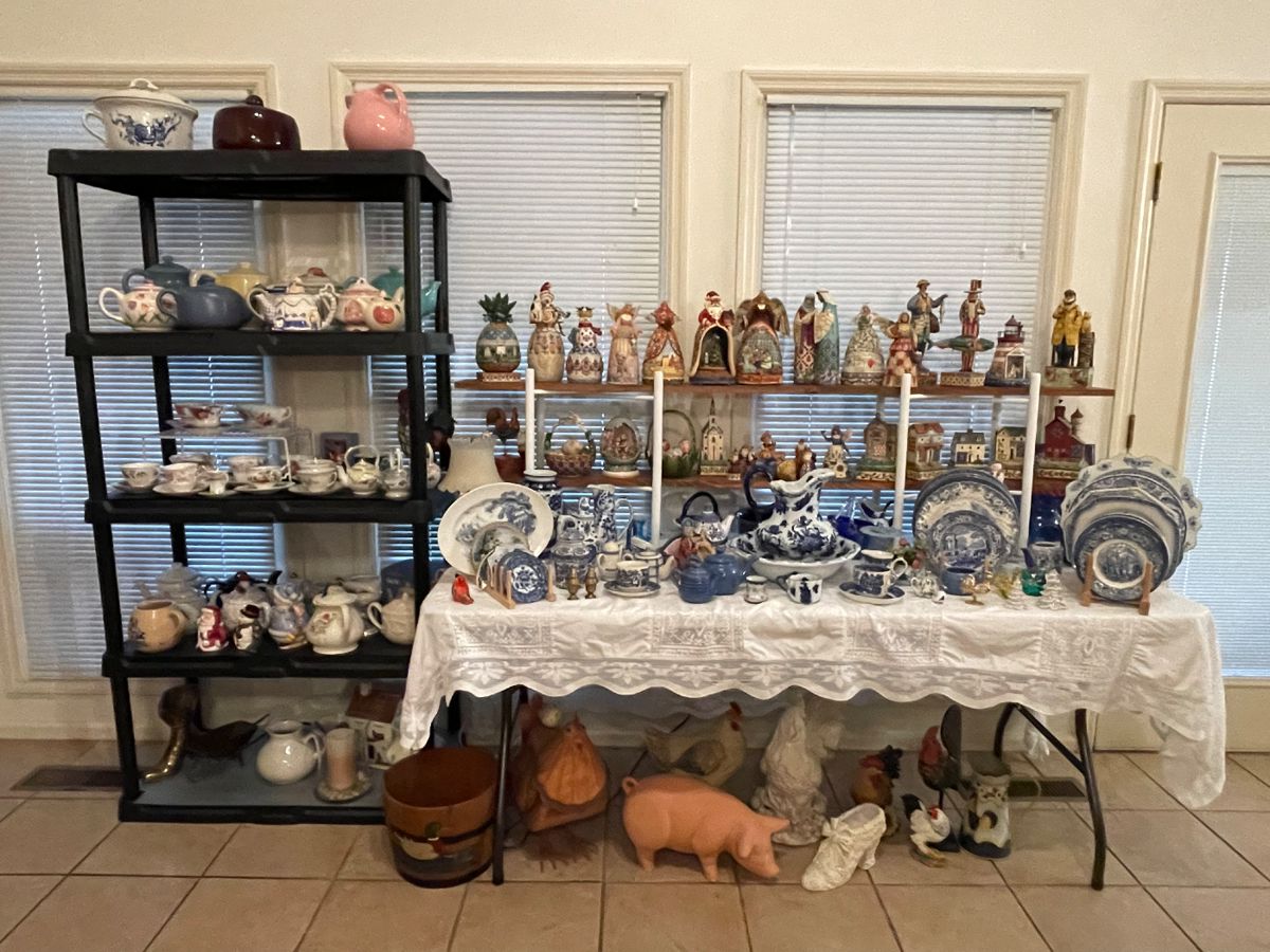 Lots of Jim Shore, Blue/White decor, Teapots and teacups