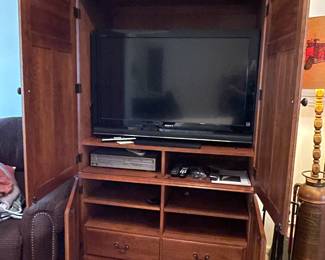 Keller TV Cabinet - solid oak - make it a bar!