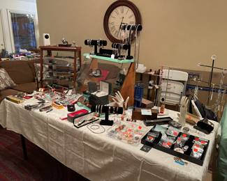 Jewelry and knife table 