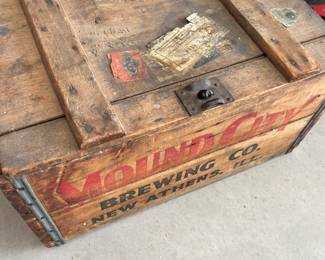 Prohibition Era Mound City Brewing Wood Crate