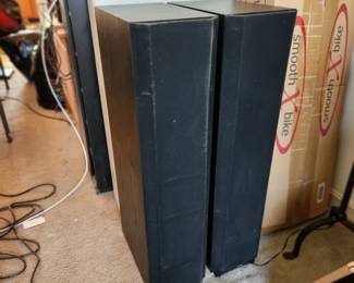 Pair of floor speakers, Boston Acoustics Mission VR30 model