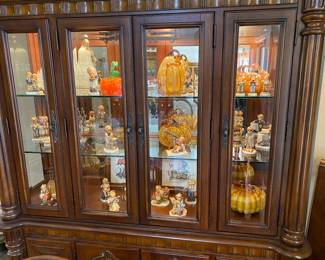 Nice collection of vintage hummels