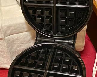 Pristine unused Waring Pro Belgium Waffle maker