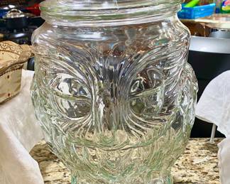 Vintage PRISTINE NICE, no damage Large Owl glass Cookie jar.